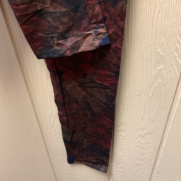 Zara Pants - Picture 7 of 9